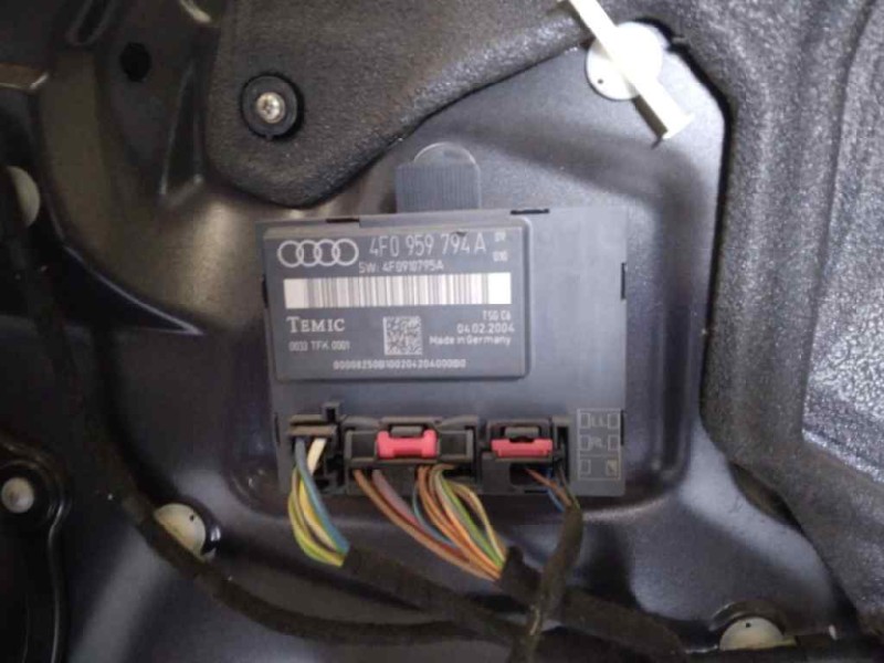 Recambio de puerta trasera derecha para audi a6 berlina (4f2) 3.2 fsi quattro referencia OEM IAM 4F0959794A  