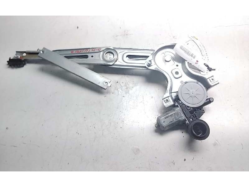 Recambio de elevalunas delantero derecho para toyota yaris hybrid feel referencia OEM IAM 857100D100  