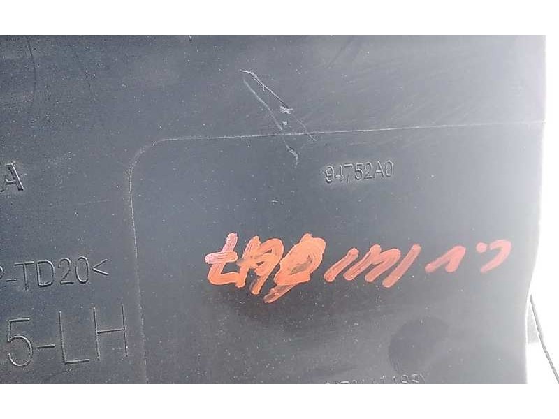 Recambio de guantera para toyota yaris hybrid feel referencia OEM IAM 94752A0  