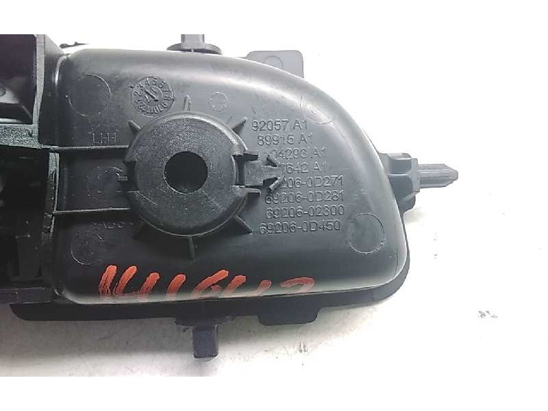 Recambio de maneta interior delantera izquierda para toyota yaris hybrid feel referencia OEM IAM 692060D450  