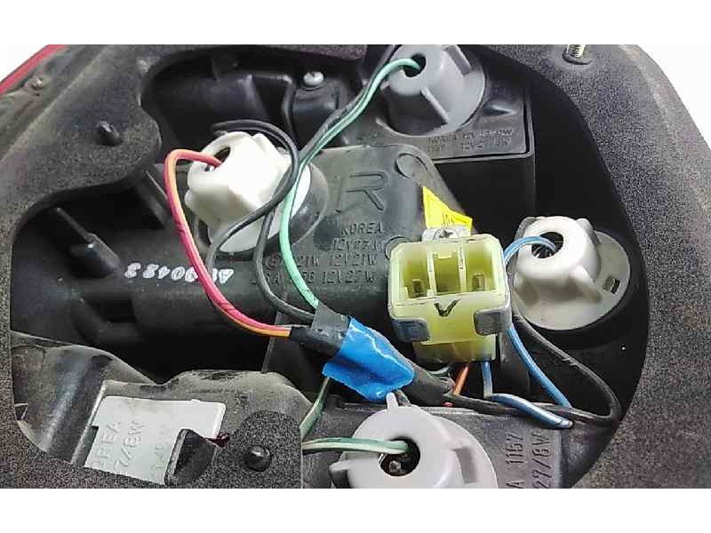 Recambio de piloto trasero derecho para hyundai lantra (j1) referencia OEM IAM   42785