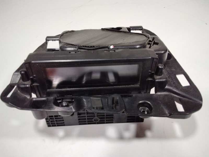 Recambio de pantalla multifuncion para volvo xc60 kinetic awd referencia OEM IAM 30781190LHD  