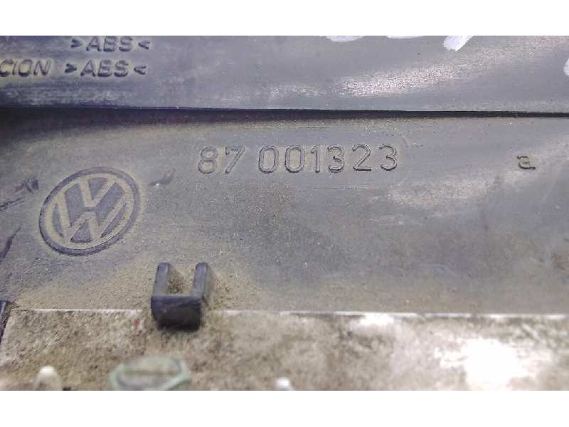 Recambio de cuadro instrumentos para peugeot 205 berlina 1.8 diesel referencia OEM IAM 87001323  42900