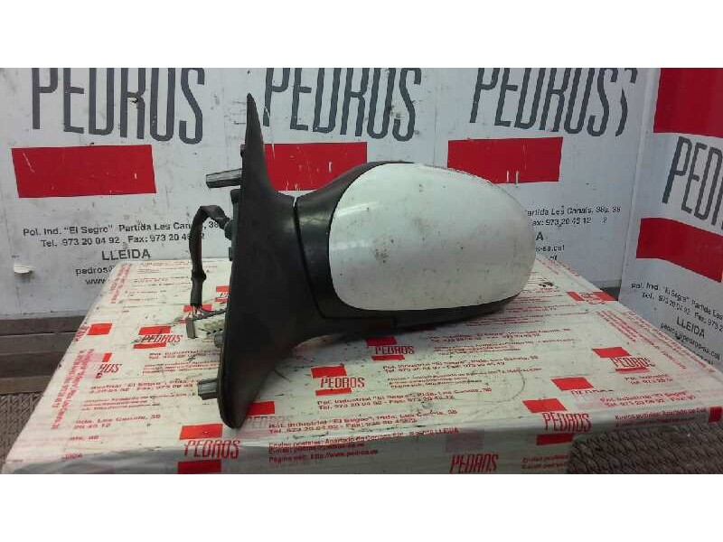 Recambio de retrovisor izquierdo para peugeot 406 berlina (s1/s2) stdt referencia OEM IAM   