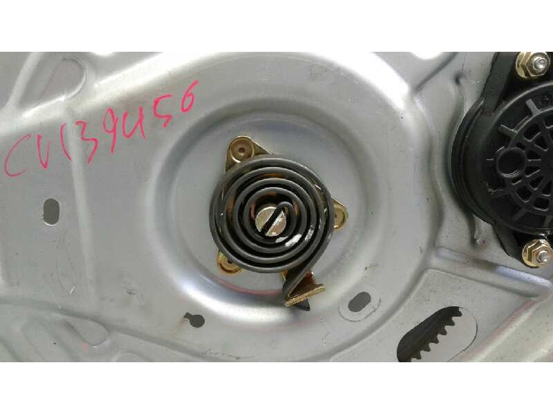 Recambio de elevalunas delantero izquierdo para hyundai tucson (jm) 2.0 crdi comfort (4wd) referencia OEM IAM 824702E010  