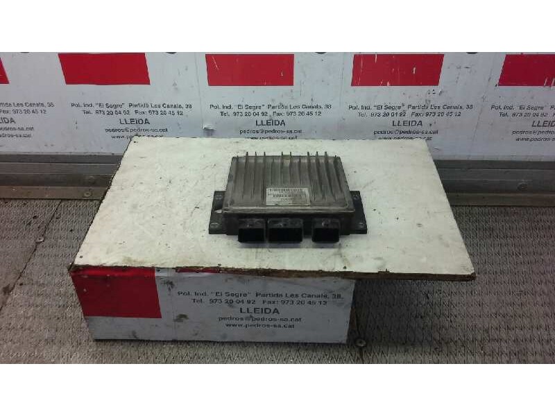 Recambio de centralita motor uce para renault megane ii berlina 5p confort expression referencia OEM IAM R0410B024B 209 82003741