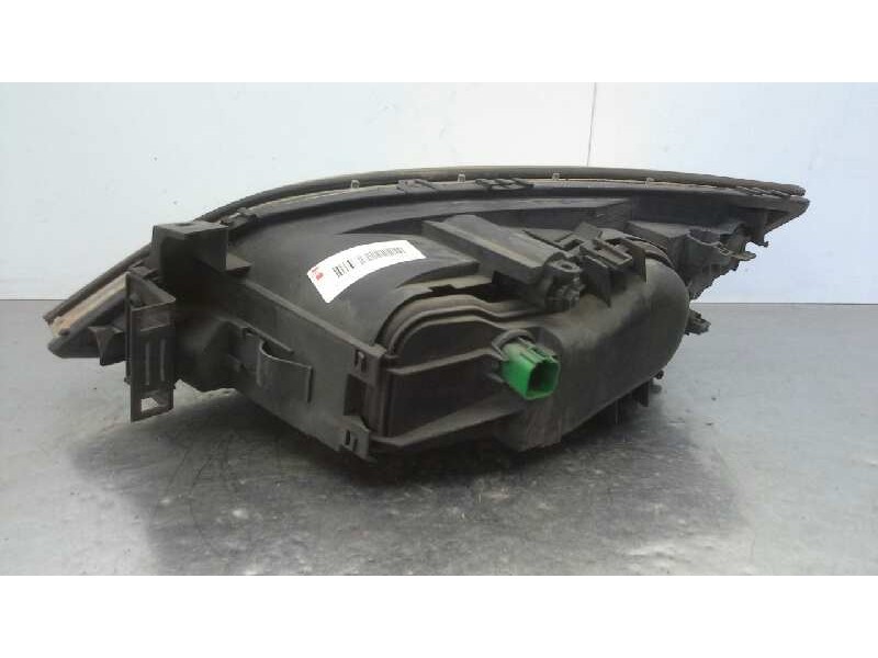 Recambio de faro derecho para ford mondeo berlina (ge) ambiente referencia OEM IAM 1305219106  