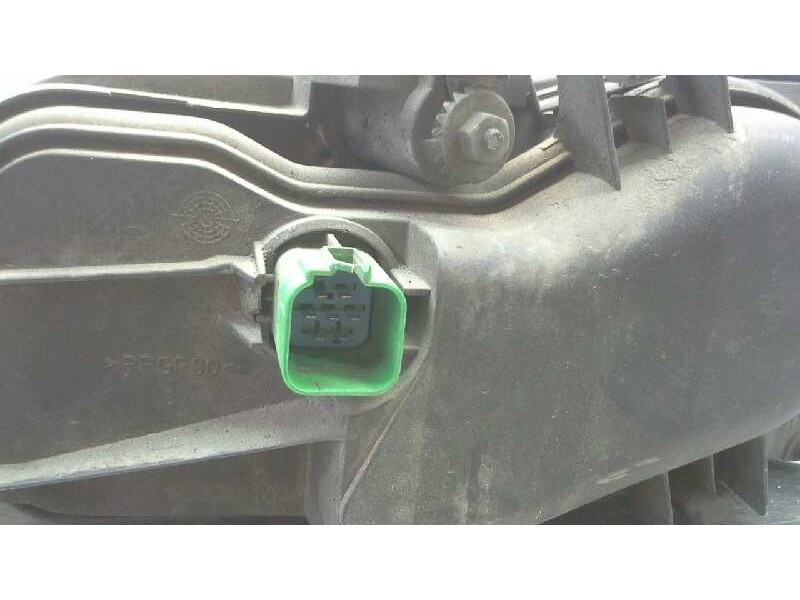 Recambio de faro derecho para ford mondeo berlina (ge) ambiente referencia OEM IAM 1305219106  