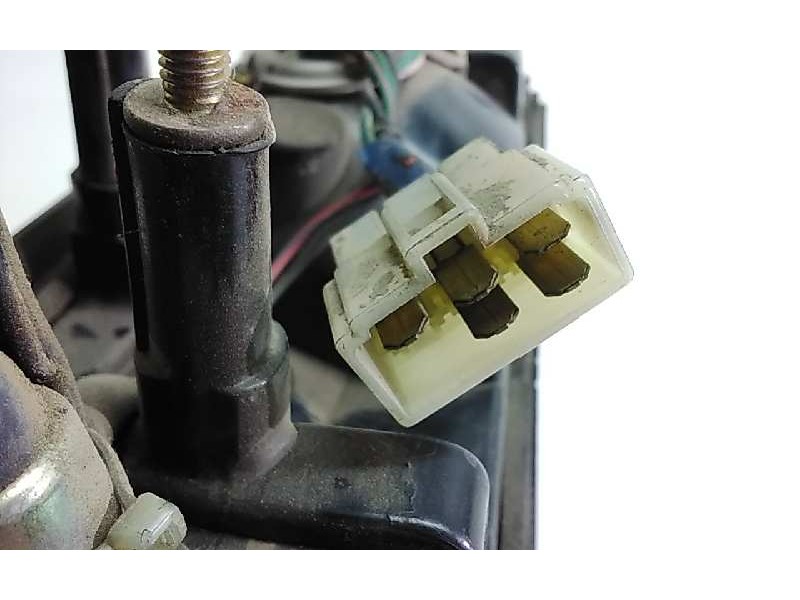 Recambio de piloto trasero derecho para isuzu trooper ubs 17 competition referencia OEM IAM 4267  