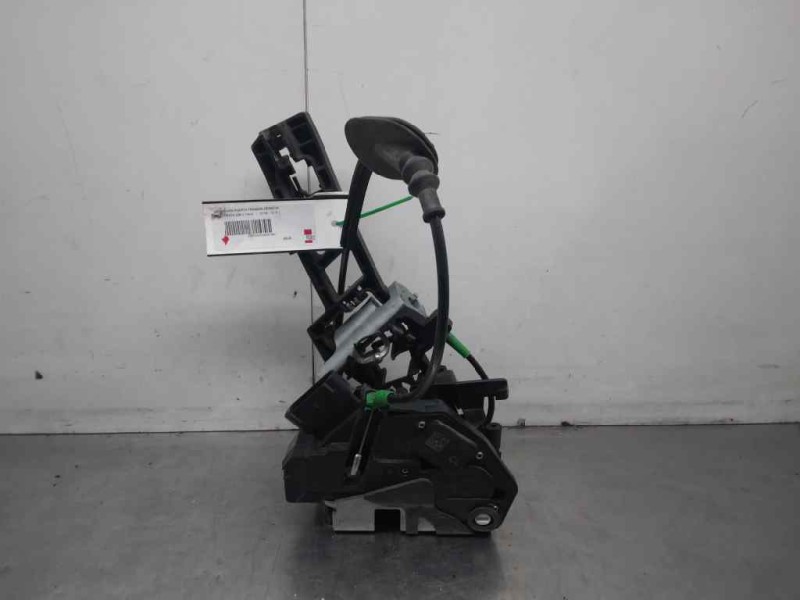 Recambio de cerradura puerta trasera derecha para ford fiesta (cb1) trend referencia OEM IAM 40744133137111  