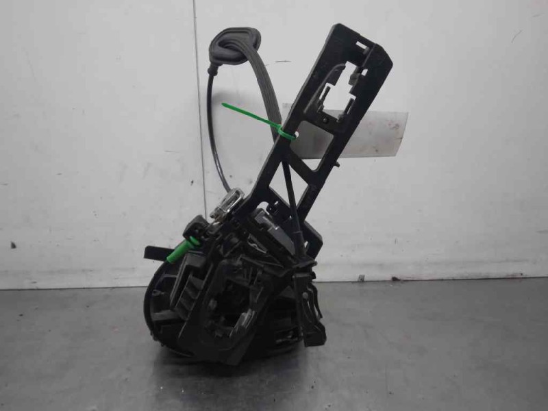 Recambio de cerradura puerta trasera derecha para ford fiesta (cb1) trend referencia OEM IAM 40744133137111  