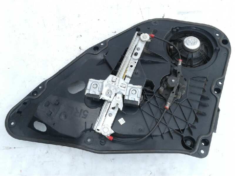 Recambio de elevalunas trasero izquierdo para ford fiesta (cb1) trend referencia OEM IAM 1907711  