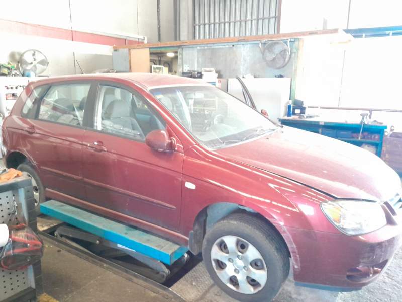 kia cerato del año 2006