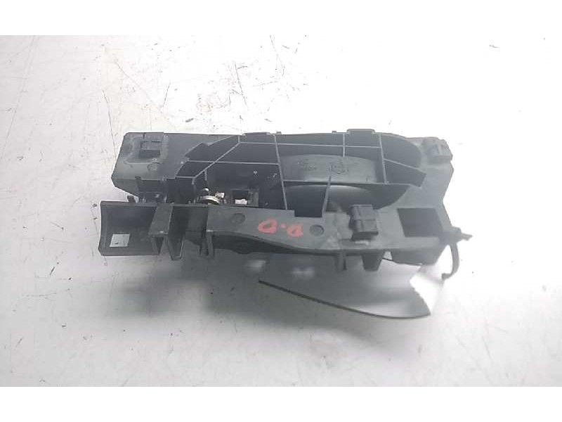 Recambio de maneta interior delantera derecha para peugeot 208 style referencia OEM IAM 3039651  