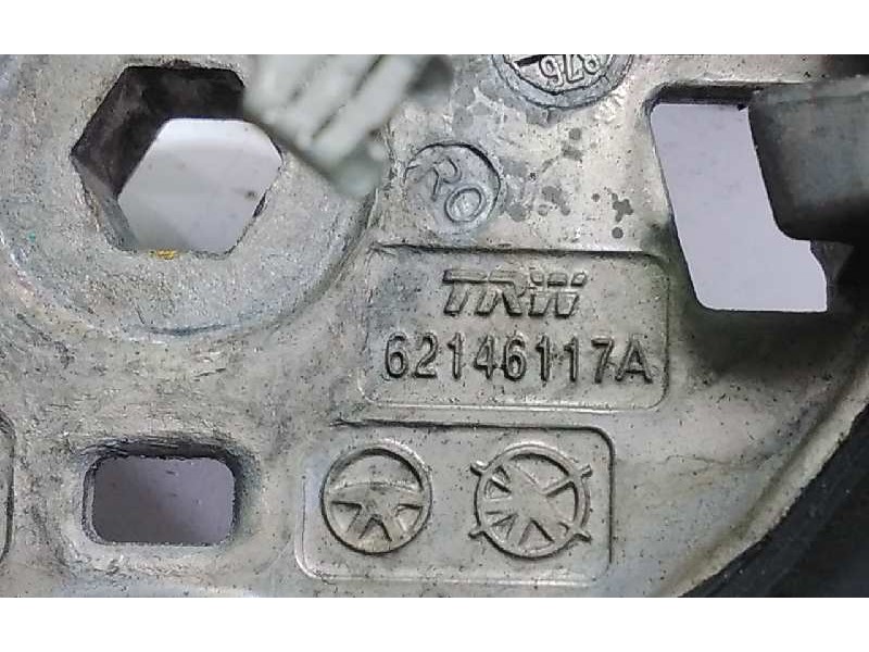 Recambio de volante para ford fiesta (cb1) trend referencia OEM IAM 62146117A  