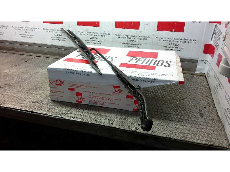 Recambio de brazo limpia delantero izquierdo para peugeot 307 (s1) xr referencia OEM IAM   