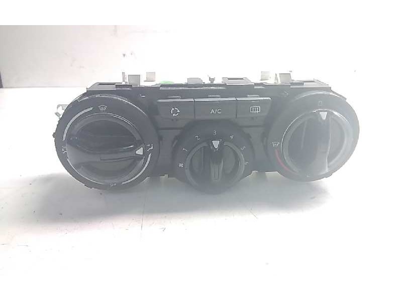 Recambio de mando calefaccion / aire acondicionado para peugeot 208 style referencia OEM IAM 96722483ZD  