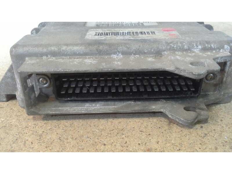 Recambio de centralita motor uce para peugeot 206 berlina 1.4 referencia OEM IAM 9639907880 IAW1AP.81 