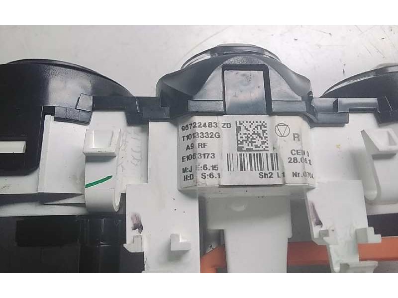 Recambio de mando calefaccion / aire acondicionado para peugeot 208 style referencia OEM IAM 96722483ZD  