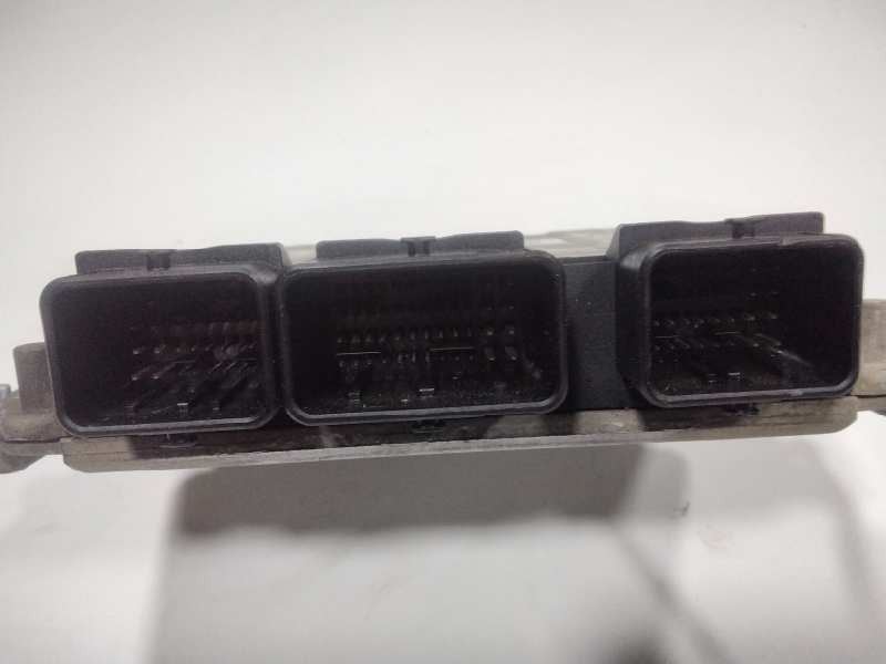 Recambio de centralita motor uce para peugeot 307 break / sw (s1) break xs referencia OEM IAM 9644606180  