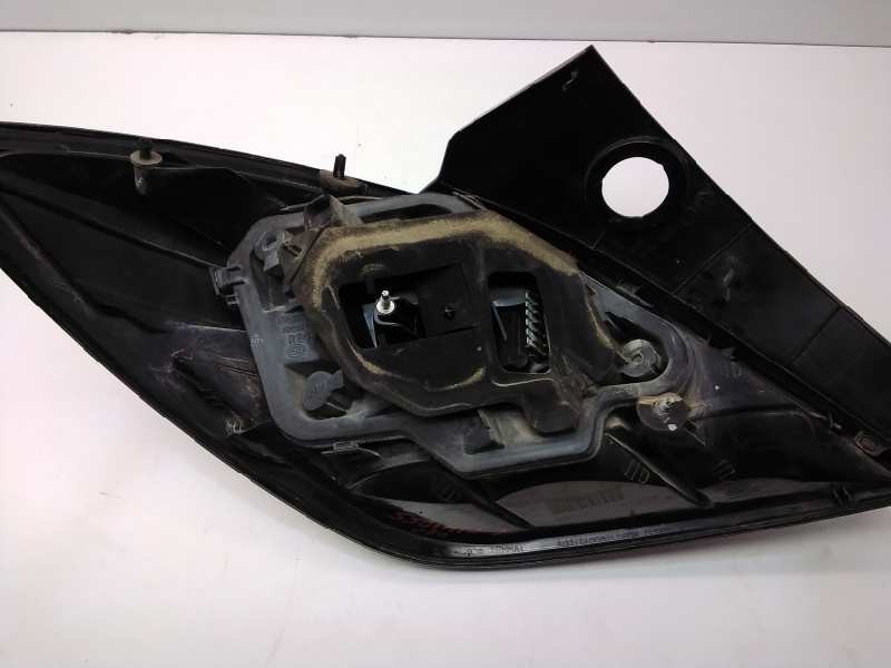 Recambio de piloto trasero derecho para opel astra gtc cosmo referencia OEM IAM 1222175  