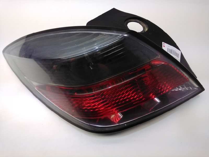 Recambio de piloto trasero izquierdo para opel astra gtc cosmo referencia OEM IAM 24451832  