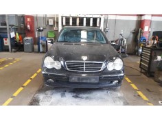 mercedes clase c (w203) berlina del año 2002