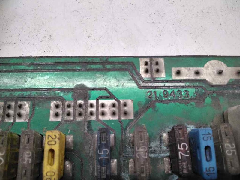 Recambio de caja fusibles para peugeot 505 berlina referencia OEM IAM 219433  