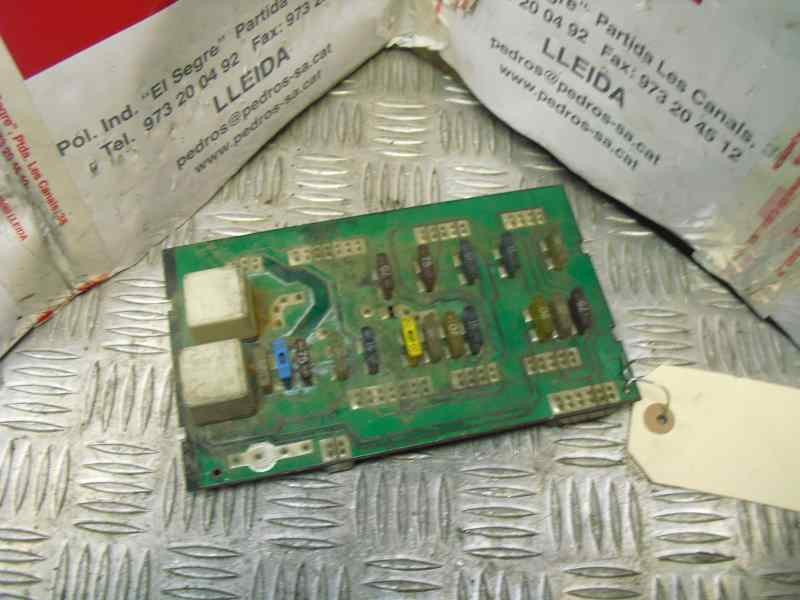 Recambio de caja fusibles para peugeot 505 berlina referencia OEM IAM 219433  