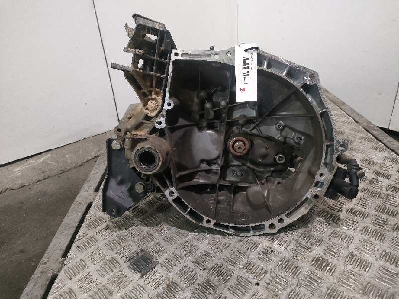 Recambio de caja cambios para peugeot 208 style referencia OEM IAM 20CR03  