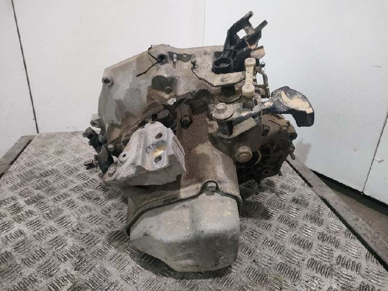 Recambio de caja cambios para peugeot 208 style referencia OEM IAM 20CR03  