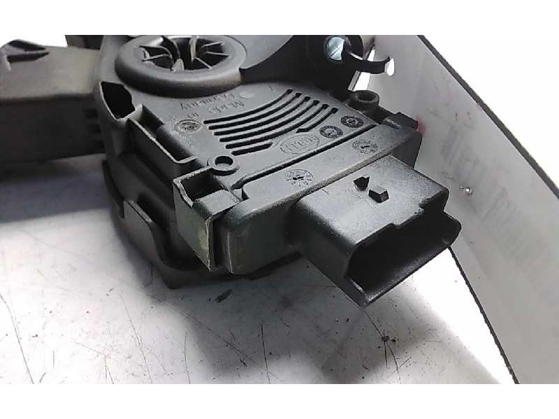 Recambio de potenciometro pedal para peugeot 208 style referencia OEM IAM 9671433780  