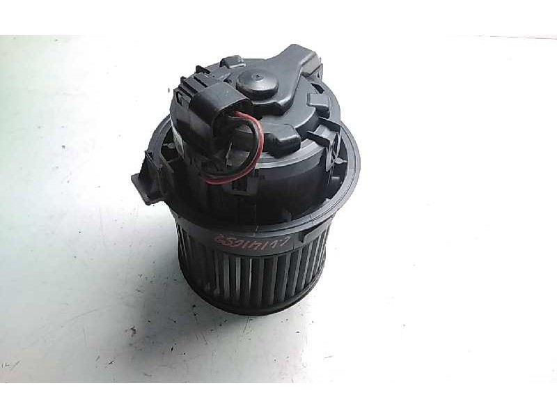 Recambio de motor calefaccion para peugeot 208 style referencia OEM IAM T1013140A  