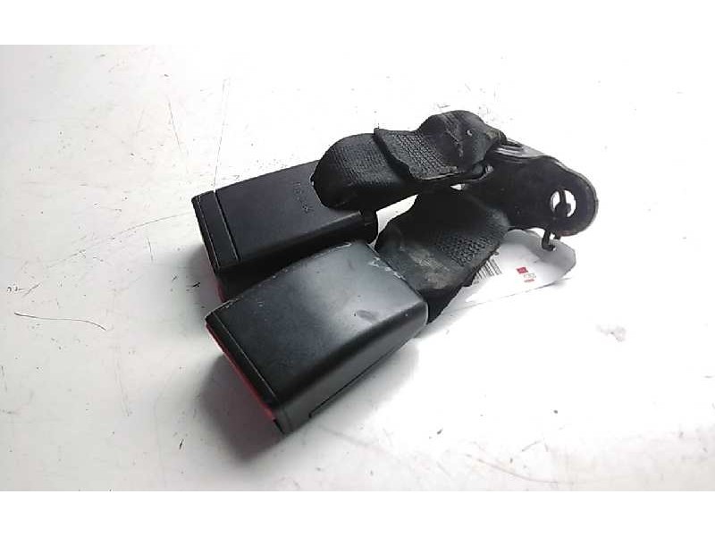 Recambio de enganche cinturon trasero derecho para peugeot 208 style referencia OEM IAM   