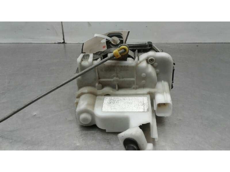 Recambio de cerradura puerta delantera derecha para fiat panda (169) 1.2 8v emotion referencia OEM IAM 0051917878  