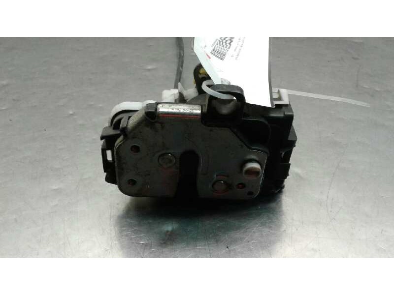 Recambio de cerradura puerta trasera derecha para fiat panda (169) 1.2 8v emotion referencia OEM IAM 0051917892  