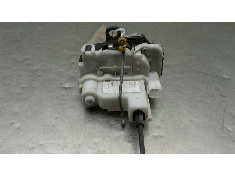 Recambio de cerradura puerta trasera derecha para fiat panda (169) 1.2 8v emotion referencia OEM IAM 0051917892  