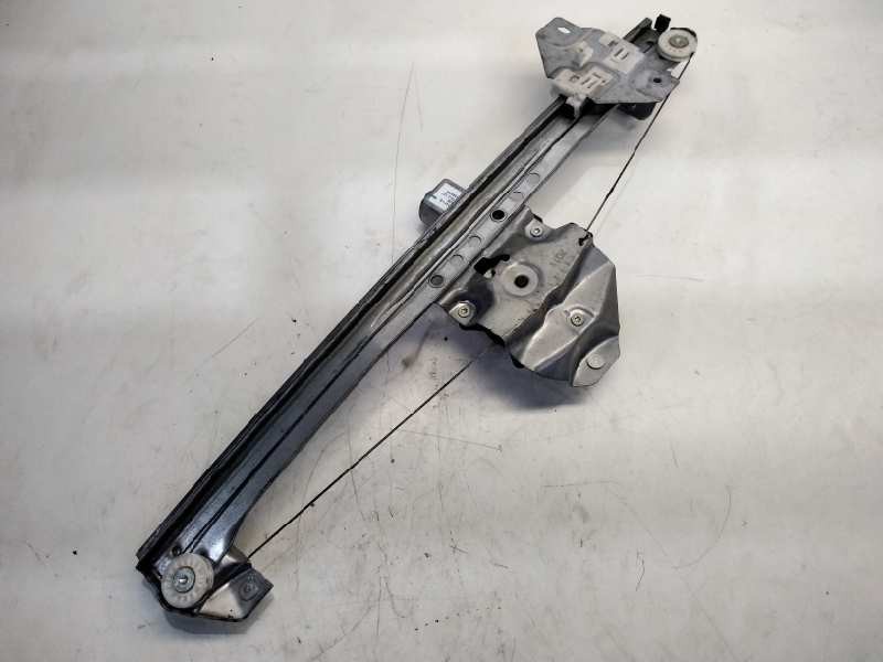 Recambio de elevalunas delantero derecho para dacia dokker ambiance referencia OEM IAM 807200301R  