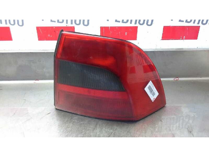 Recambio de piloto trasero derecho para opel vectra b berlina comfort referencia OEM IAM   