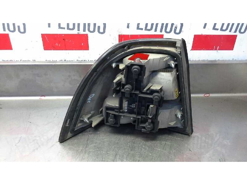 Recambio de piloto trasero derecho para opel vectra b berlina comfort referencia OEM IAM   