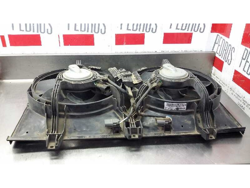 Recambio de electroventilador para nissan serena (c23m) 2.3 diesel referencia OEM IAM 21410-7C052 BOSCH 