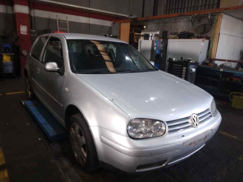volkswagen golf iv berlina (1j1) del año 2001