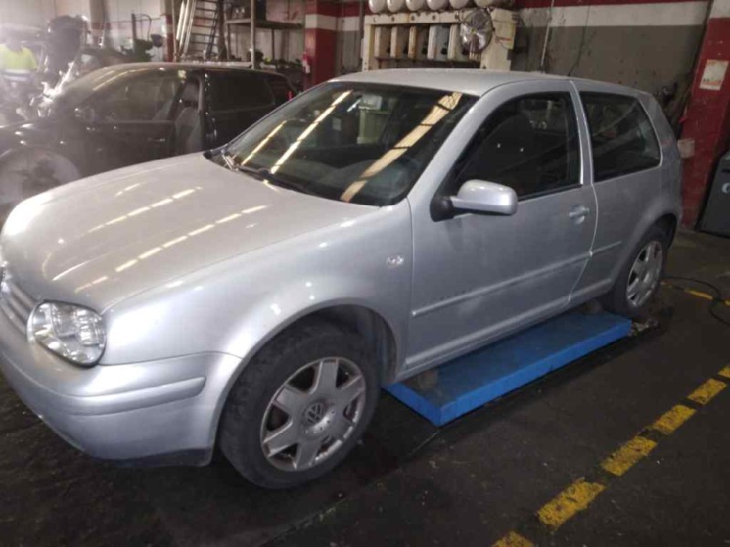 volkswagen golf iv berlina (1j1) del año 2001