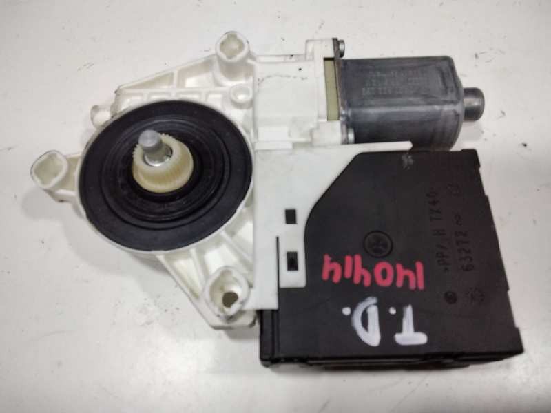 Recambio de motor elevalunas trasero derecho para audi a3 sportback (8p) 1.6 tdi ambiente referencia OEM IAM 8PA959802F  