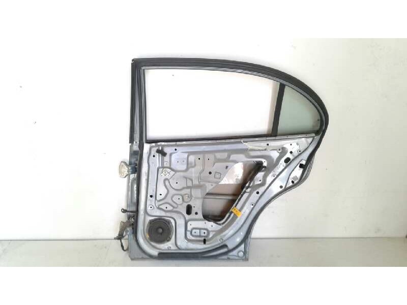 Recambio de puerta trasera derecha para daewoo evanda cdx referencia OEM IAM 96483848  