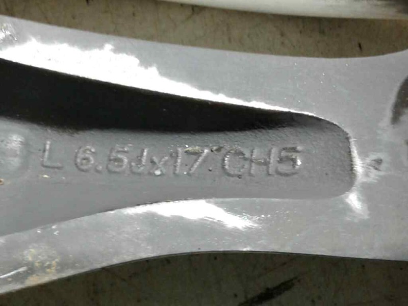 Recambio de llanta aluminio para nissan qashqai (j10) acenta referencia OEM IAM 17-5-TORNILLOS  