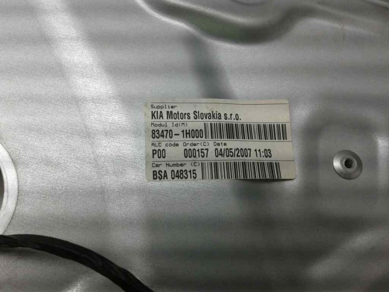 Recambio de elevalunas trasero izquierdo para kia cee´d concept referencia OEM IAM 834701H000  