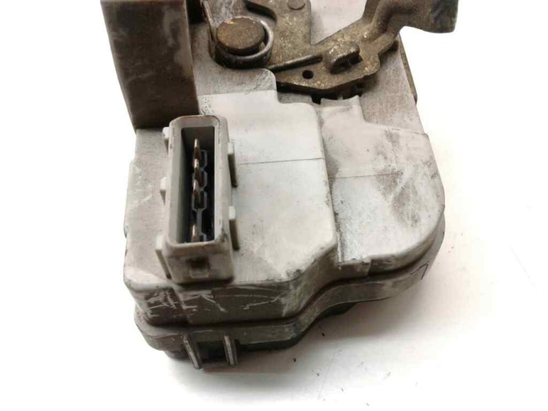 Recambio de cerradura puerta trasera derecha para peugeot 307 (s1) xs referencia OEM IAM 9138A4  