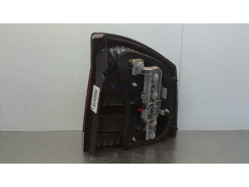 Recambio de piloto trasero izquierdo para opel vectra c berlina comfort referencia OEM IAM 1222691  