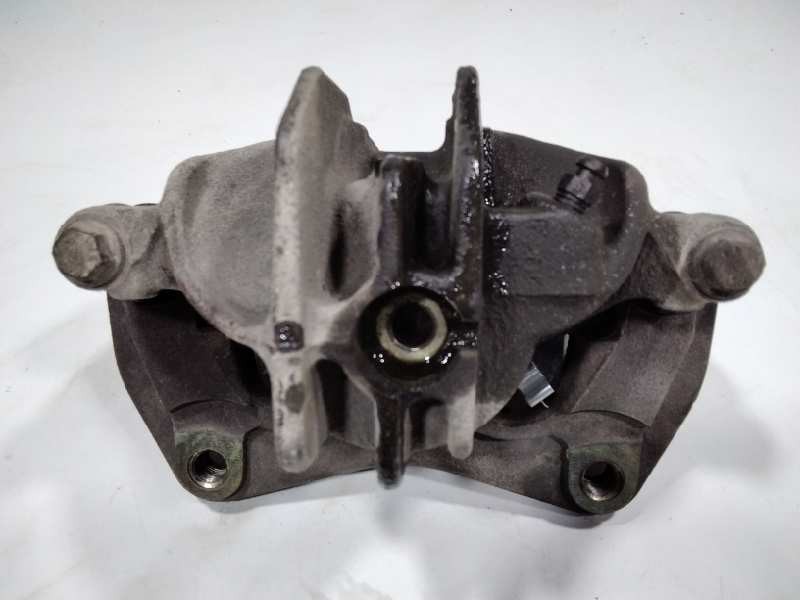 Recambio de pinza freno delantera derecha para volvo s40 berlina 1.8i referencia OEM IAM 32323113  